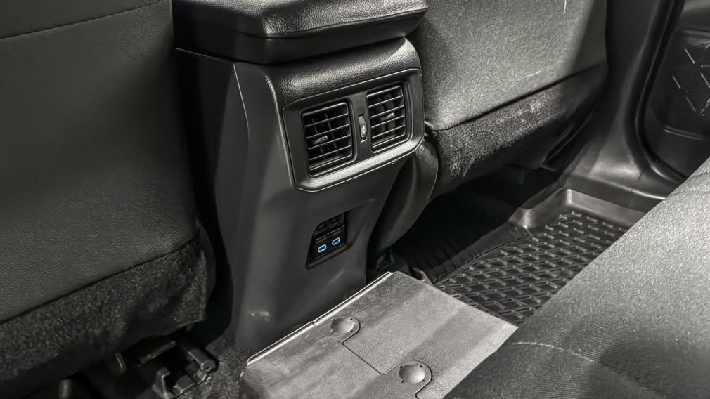 Toyota Rav 4 LE 2023 d&rsquo;occasion à vendre - 28