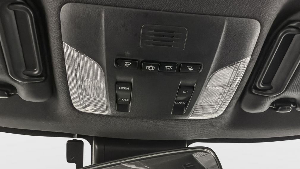 Toyota Corolla SE 2020 d&rsquo;occasion à vendre - 18