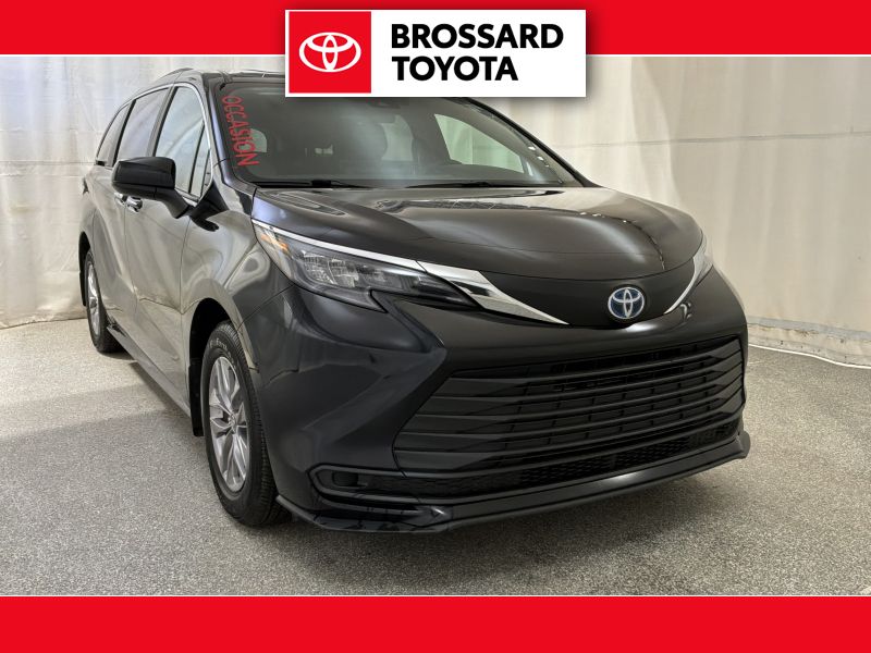 2025 Toyota Sienna XLE 8-Passenger FWD