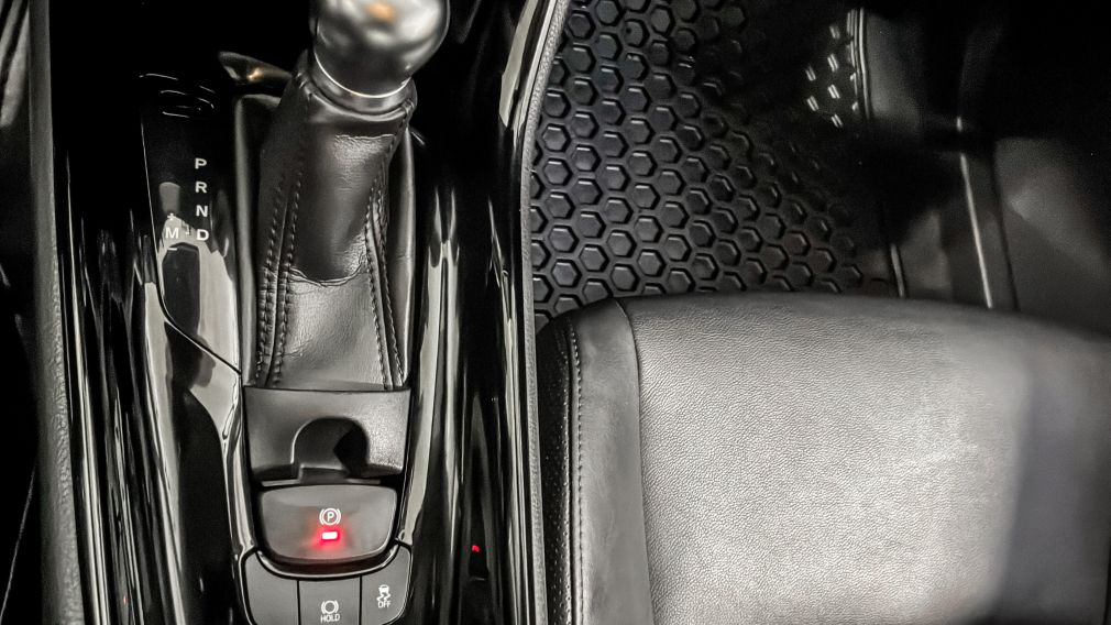 Toyota C-HR Limited 2021 d&rsquo;occasion à vendre - 17