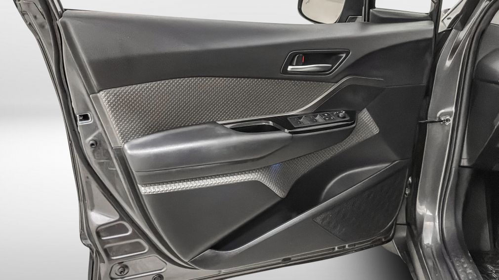 Toyota C-HR Limited 2021 d&rsquo;occasion à vendre - 19