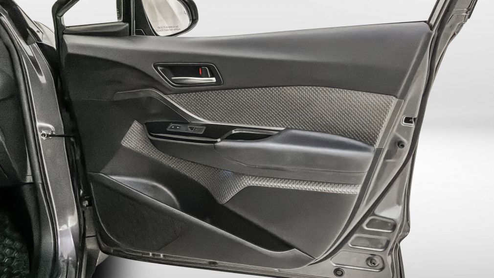 Toyota C-HR Limited 2021 d&rsquo;occasion à vendre - 27