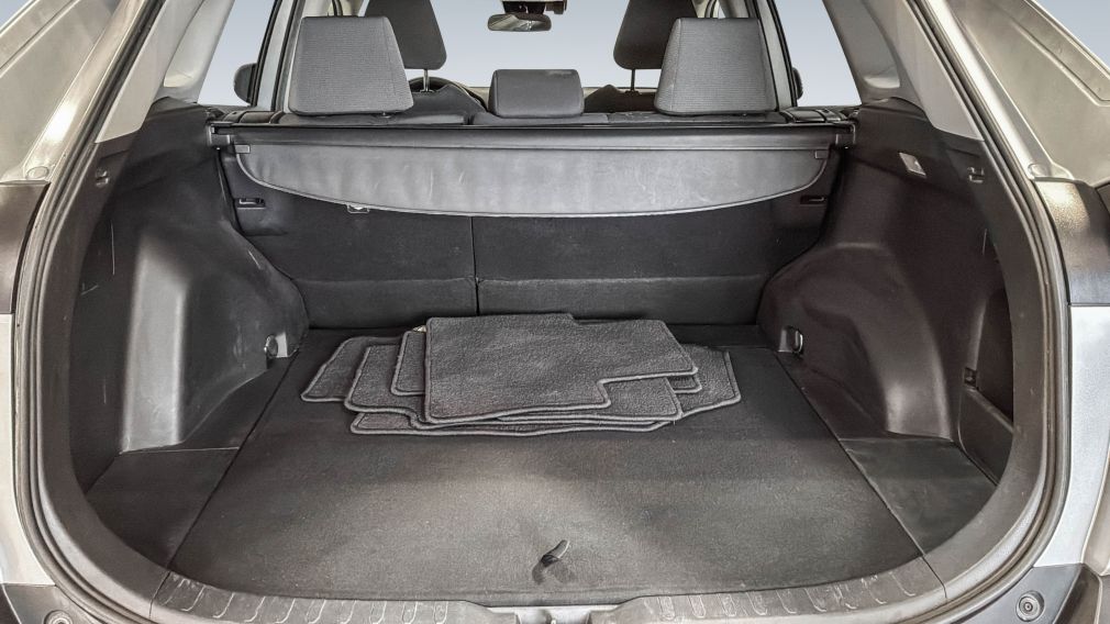 Toyota Rav 4 XLE 2021 d&rsquo;occasion à vendre - 12