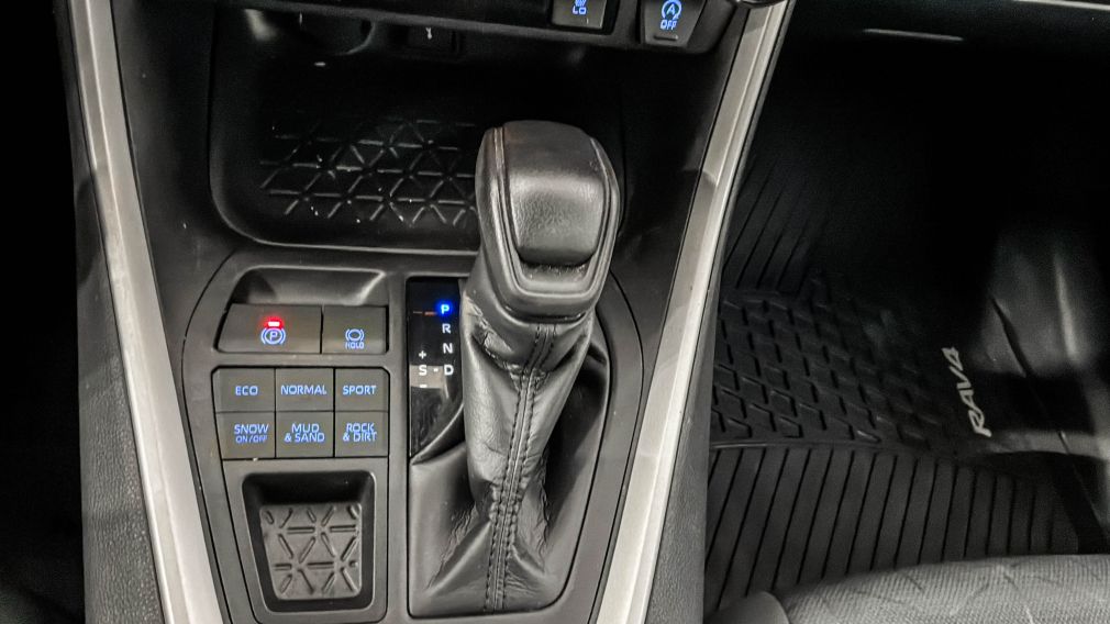 Toyota Rav 4 XLE 2021 d&rsquo;occasion à vendre - 18