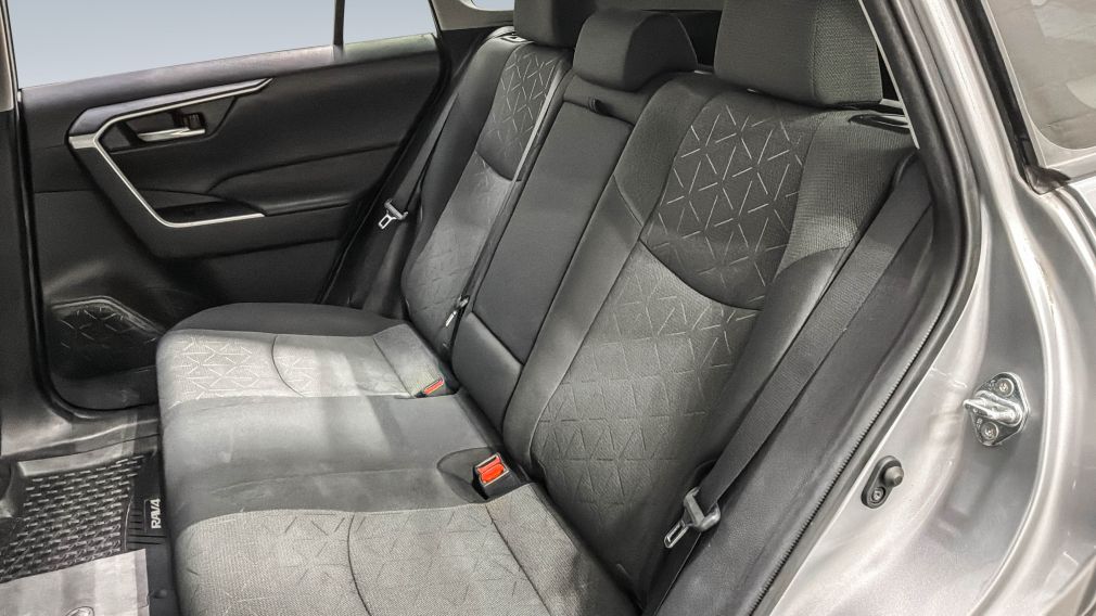 Toyota Rav 4 XLE 2021 d&rsquo;occasion à vendre - 26