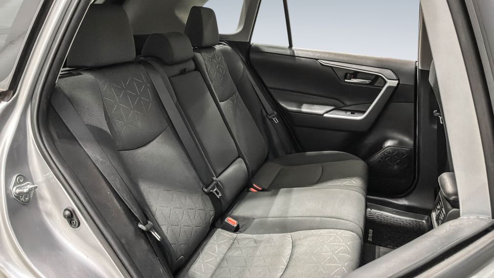 Toyota Rav 4 XLE 2021 d&rsquo;occasion à vendre - 28