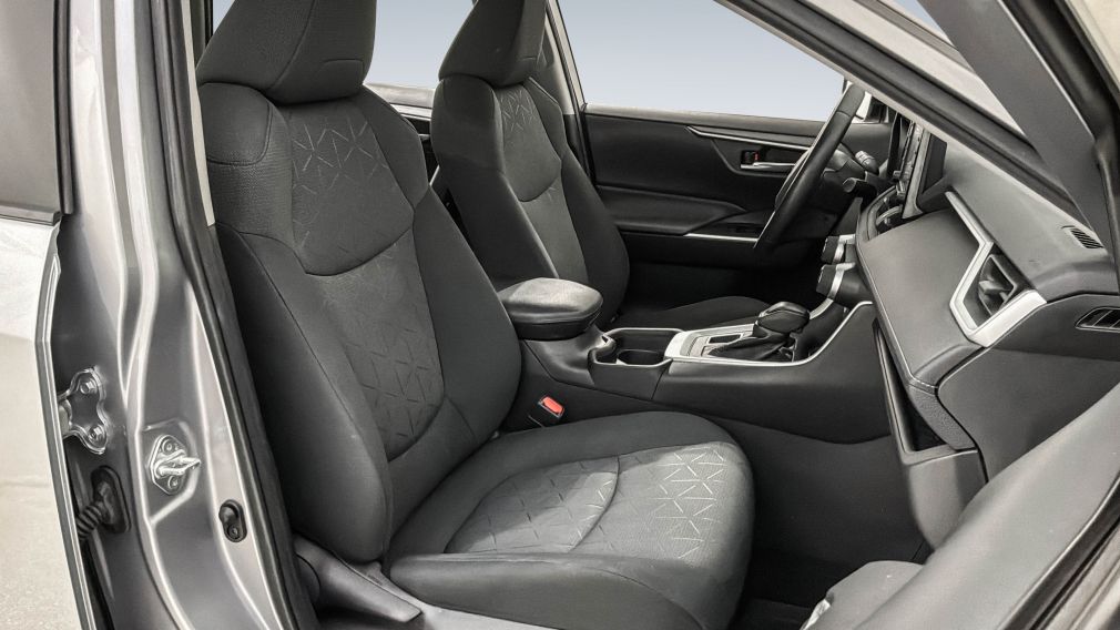 Toyota Rav 4 XLE 2021 d&rsquo;occasion à vendre - 29