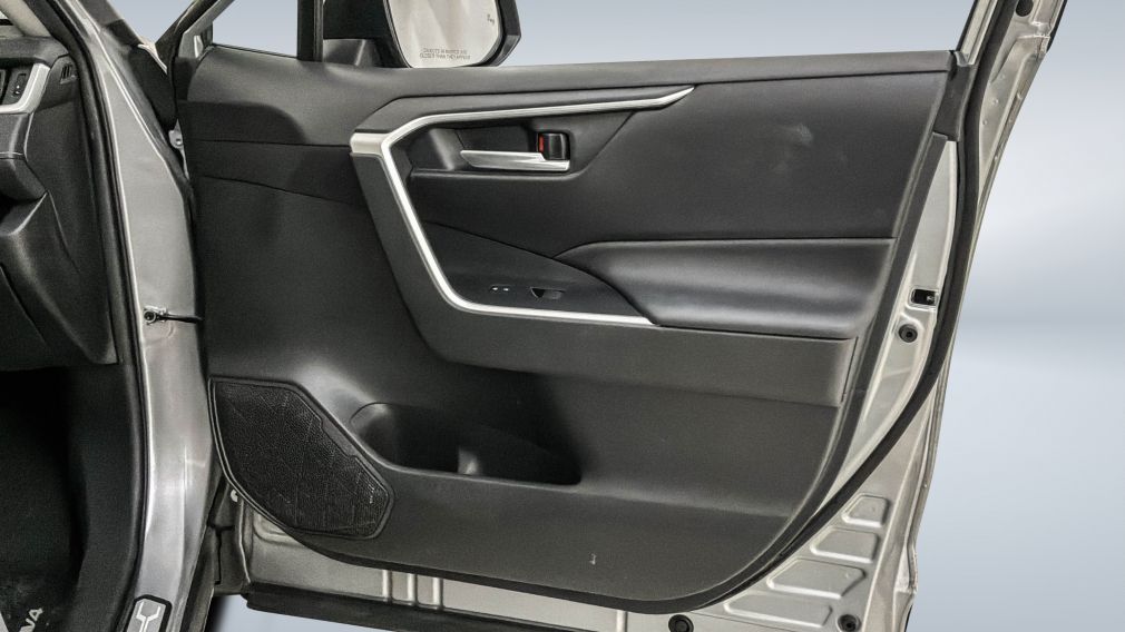 Toyota Rav 4 XLE 2021 d&rsquo;occasion à vendre - 31