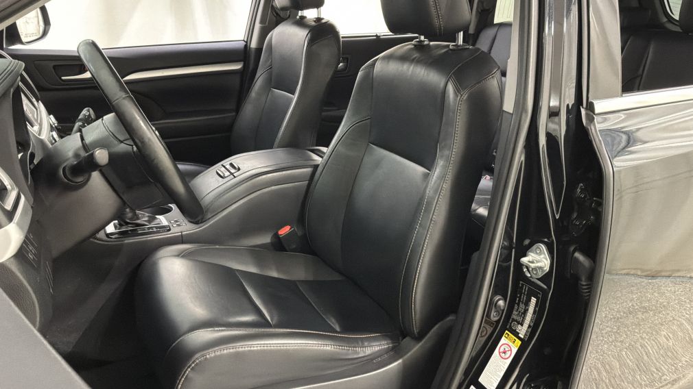 Toyota Highlander XLE 2019 d&rsquo;occasion à vendre - 24