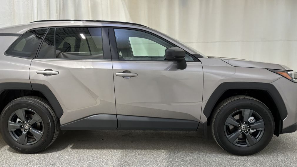 Toyota Rav 4 LE 2026 d&rsquo;occasion à vendre - 2