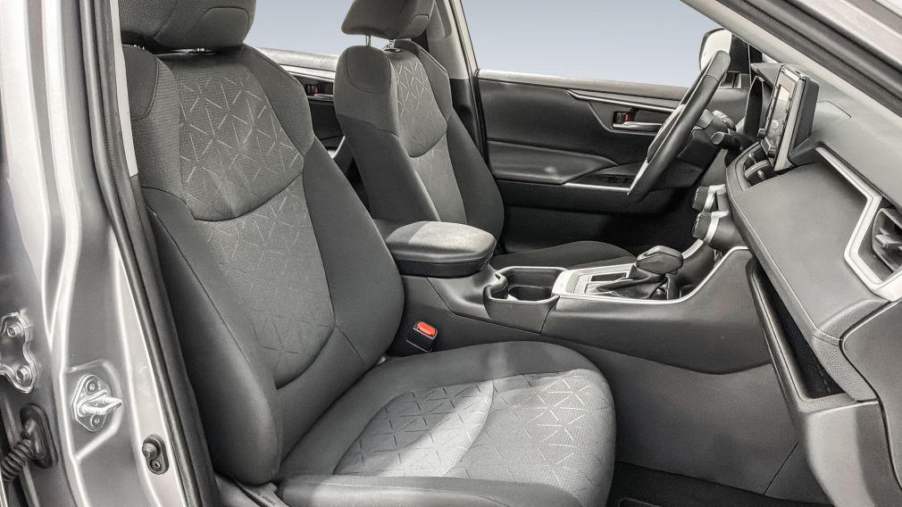 Toyota Rav 4 XLE 2021 d&rsquo;occasion à vendre - 30