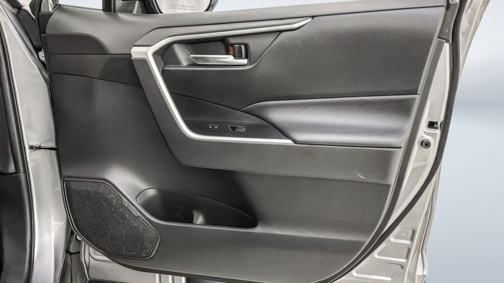 Toyota Rav 4 XLE 2021 d&rsquo;occasion à vendre - 32