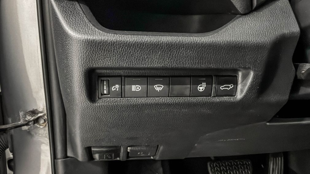 Toyota Rav 4 XLE 2022 d&rsquo;occasion à vendre - 19