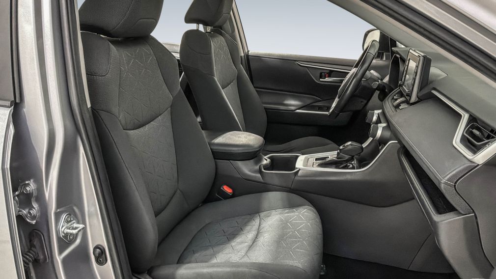 Toyota Rav 4 XLE 2022 d&rsquo;occasion à vendre - 29