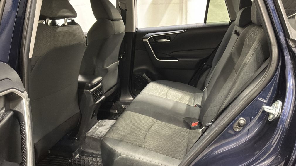 Toyota Rav 4 XLE 2021 d&rsquo;occasion à vendre - 27