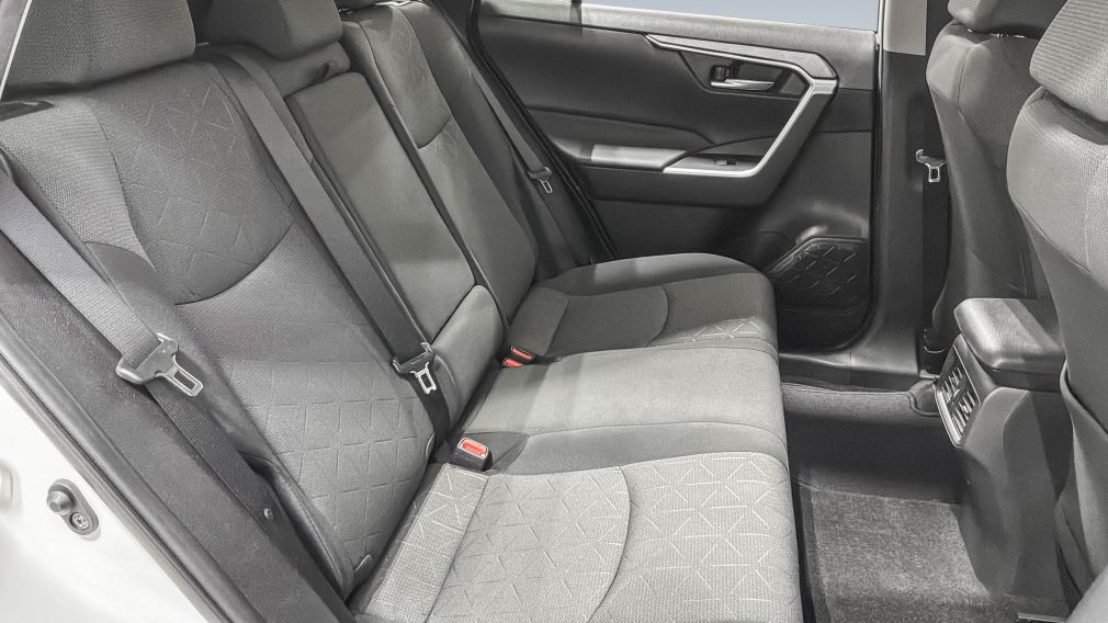 Toyota Rav 4 XLE 2023 d&rsquo;occasion à vendre - 10