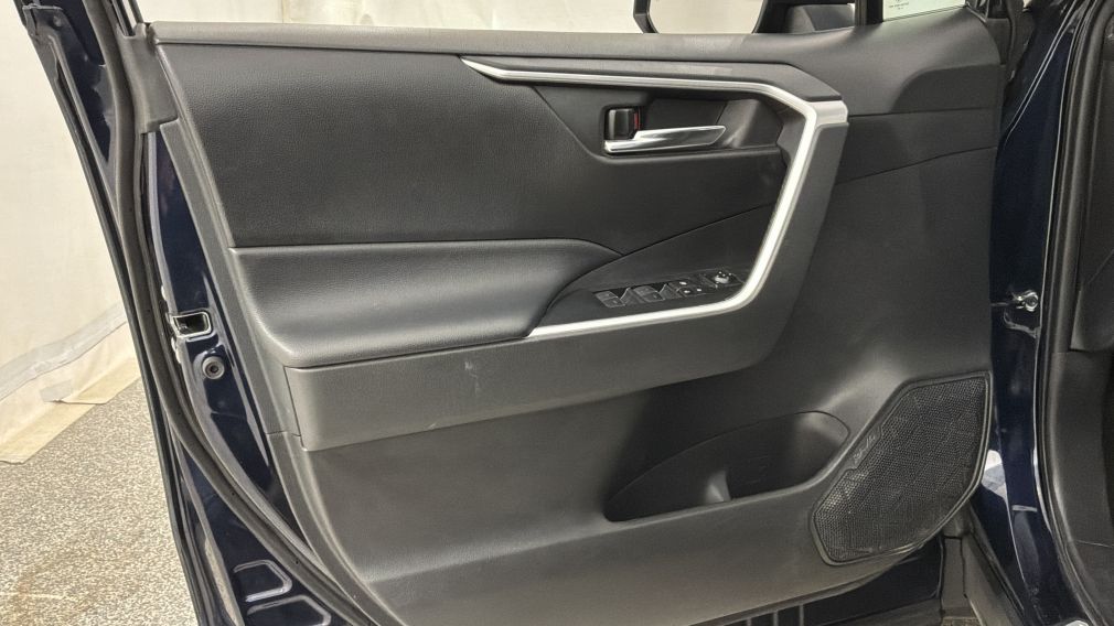 Toyota Rav 4 XLE 2023 d&rsquo;occasion à vendre - 22