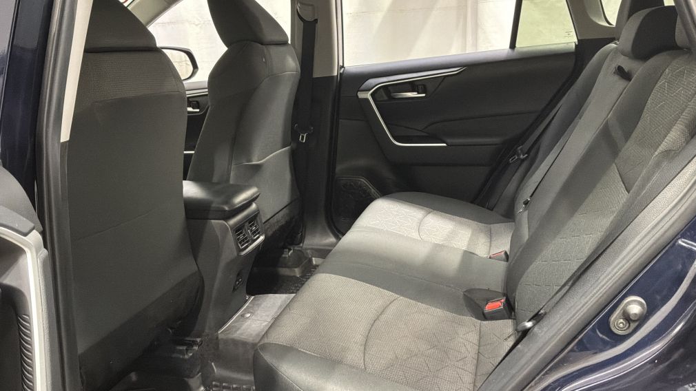 Toyota Rav 4 XLE 2023 d&rsquo;occasion à vendre - 26
