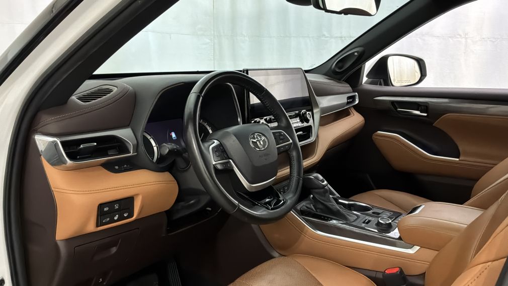 Toyota Highlander Limited 2022 d&rsquo;occasion à vendre - 26