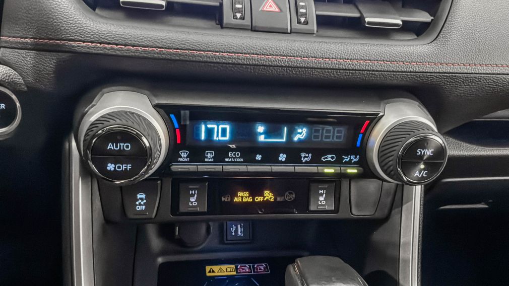 Toyota RAV4 Prime XSE 2024 d&rsquo;occasion à vendre - 16