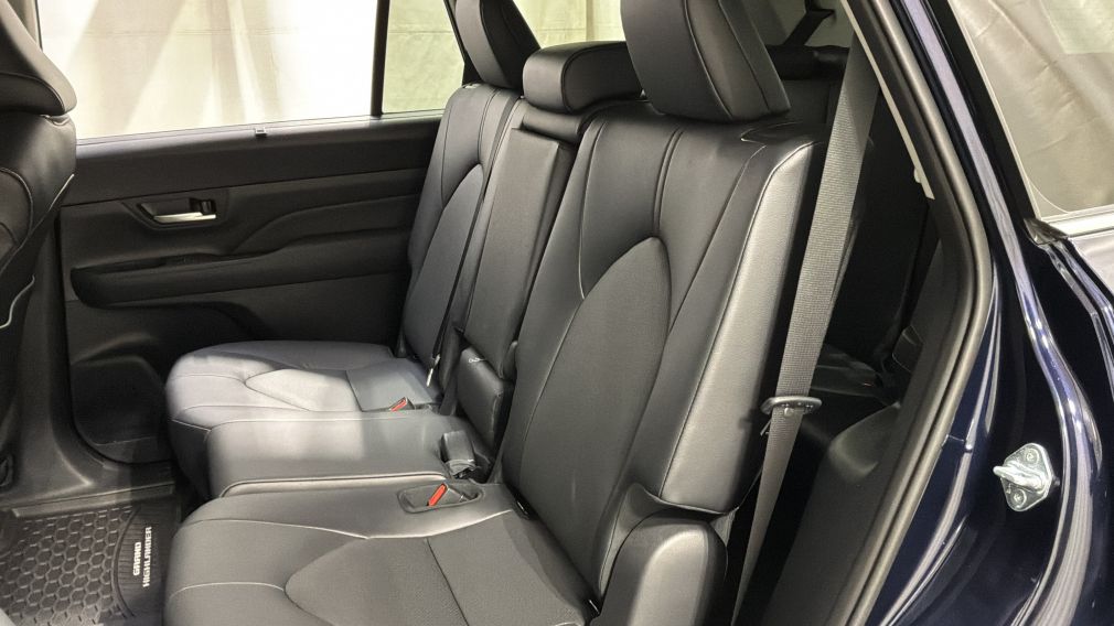 Toyota Grand Highlander XLE 2026 d&rsquo;occasion à vendre - 26
