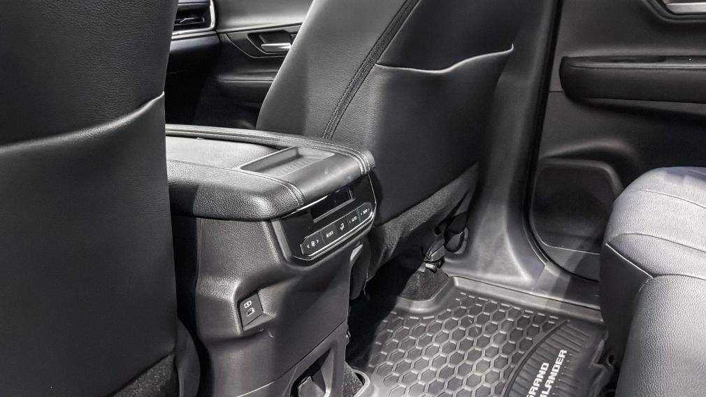 Toyota Grand Highlander XLE 2026 d&rsquo;occasion à vendre - 28