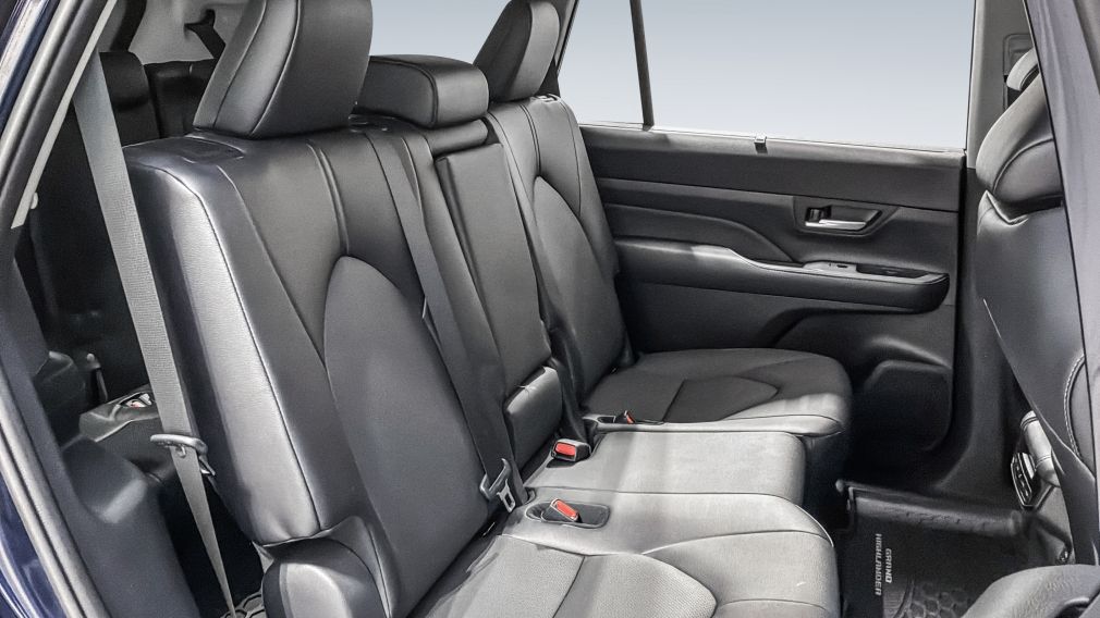 Toyota Grand Highlander XLE 2026 d&rsquo;occasion à vendre - 29