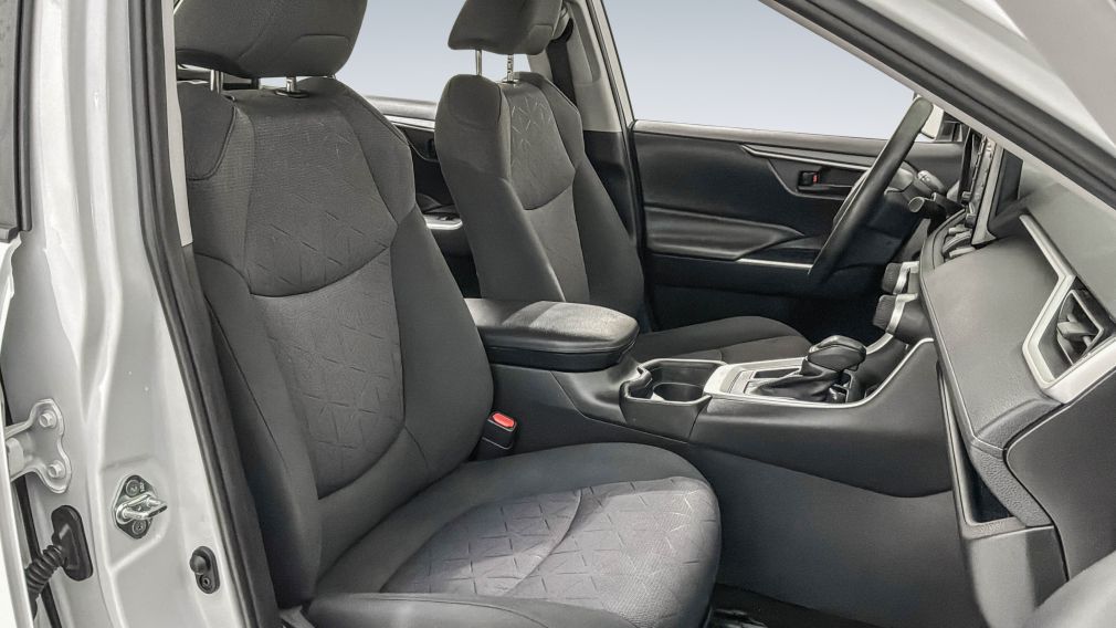 Toyota Rav 4 LE 2019 d&rsquo;occasion à vendre - 29