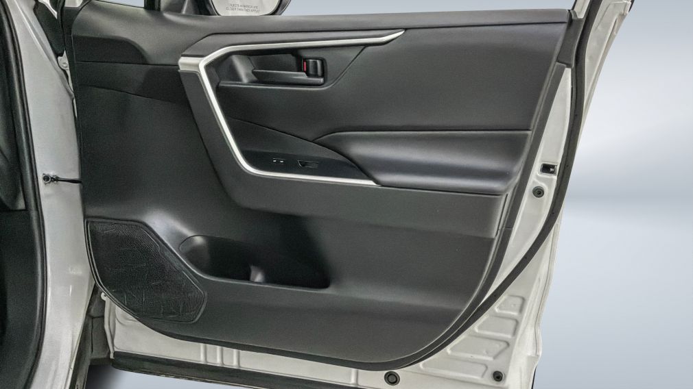 Toyota Rav 4 LE 2019 d&rsquo;occasion à vendre - 31
