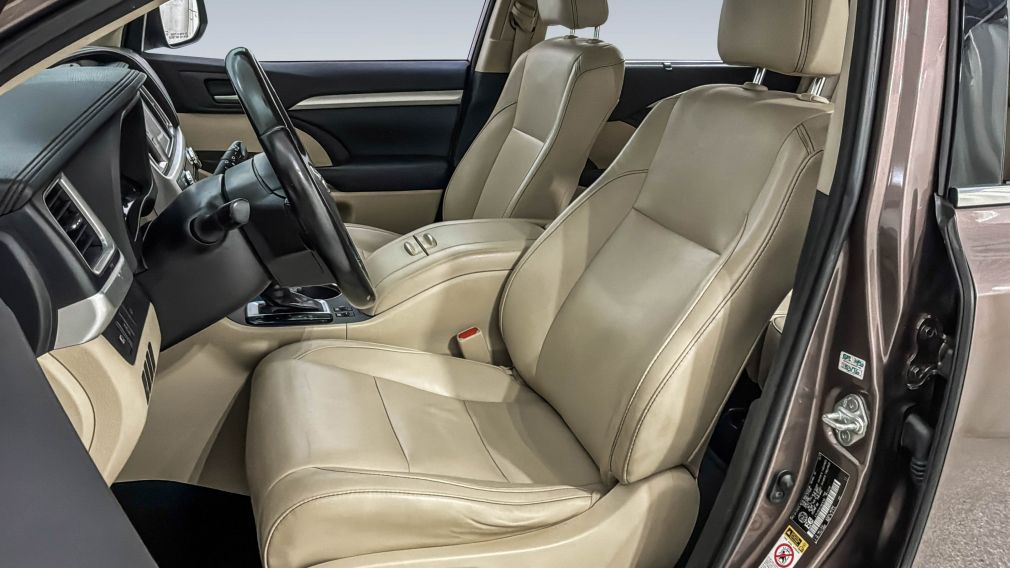 Toyota Highlander XLE 2018 d&rsquo;occasion à vendre - 22