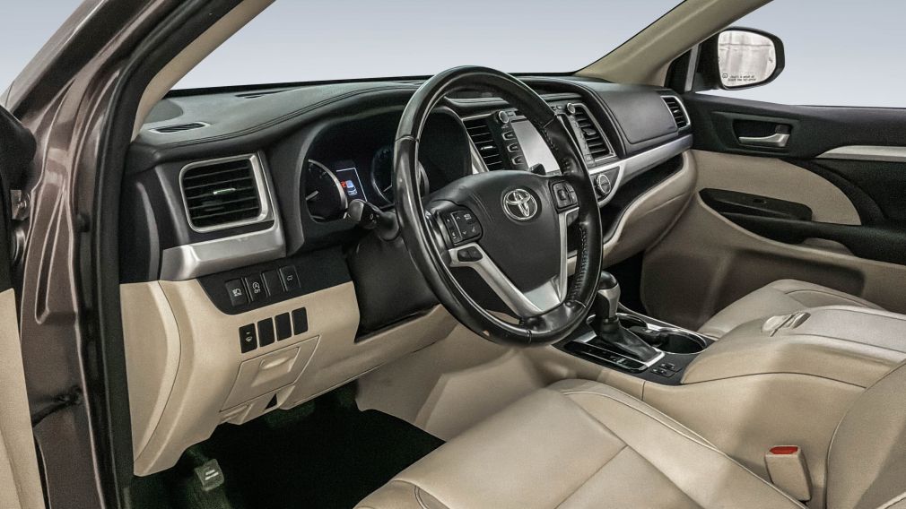 Toyota Highlander XLE 2018 d&rsquo;occasion à vendre - 23
