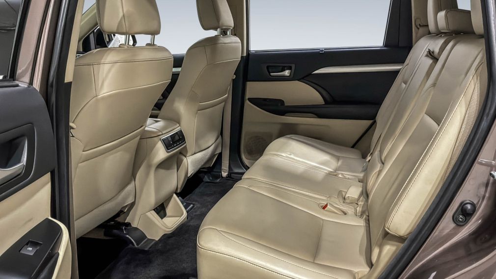 Toyota Highlander XLE 2018 d&rsquo;occasion à vendre - 25