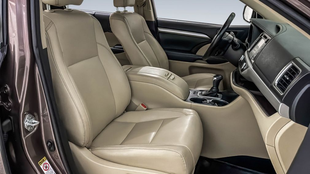 Toyota Highlander XLE 2018 d&rsquo;occasion à vendre - 28