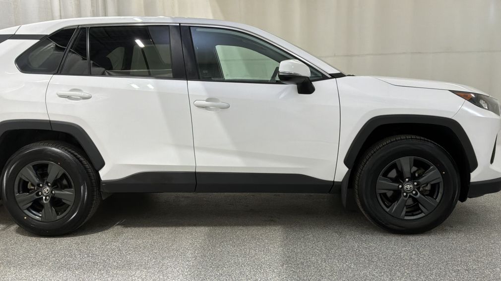 Toyota Rav 4 LE 2024 d&rsquo;occasion à vendre - 2