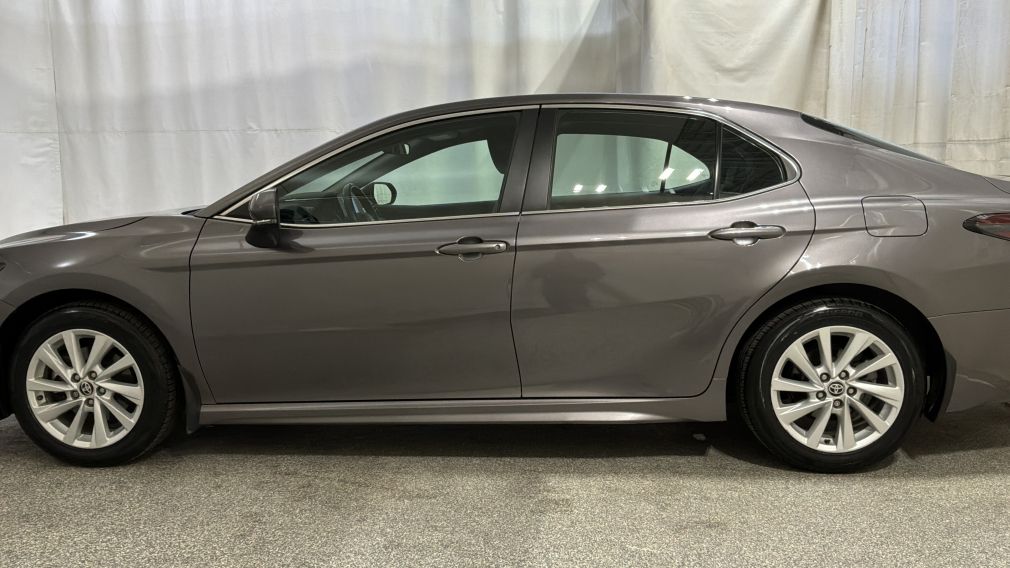 Toyota Camry SE 2024 d&rsquo;occasion à vendre - 6