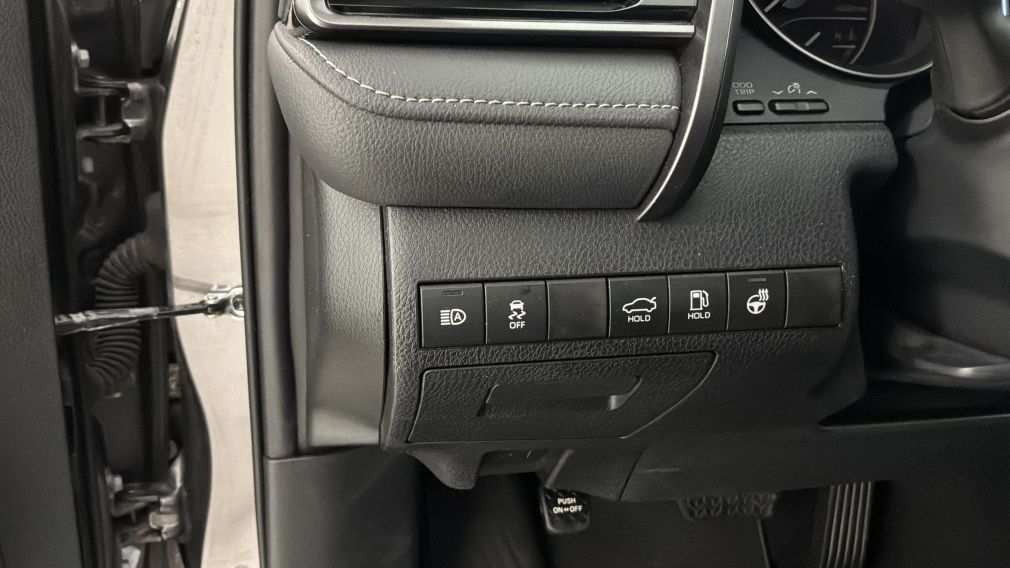 Toyota Camry SE 2024 d&rsquo;occasion à vendre - 21