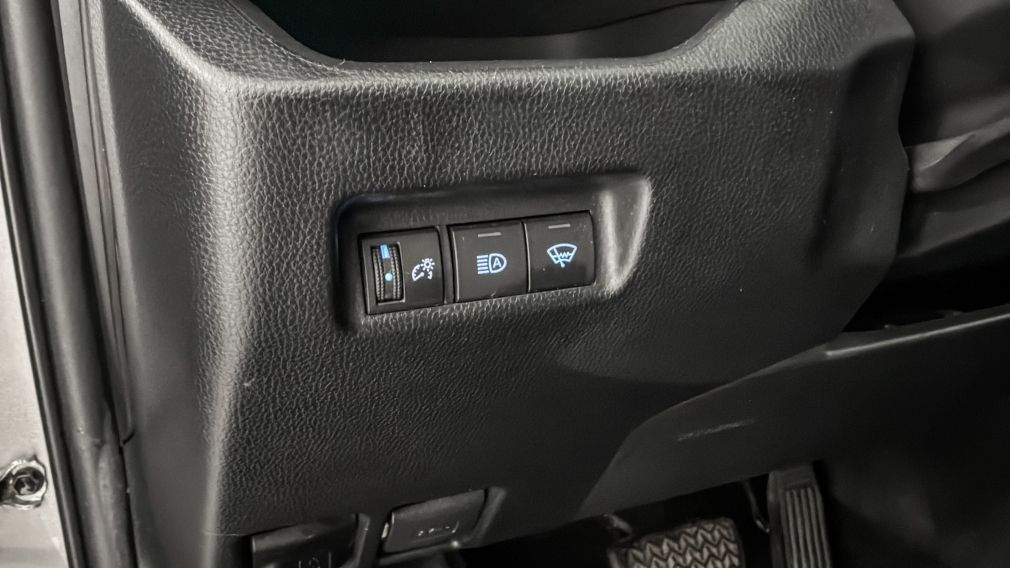 Toyota Rav 4 LE 2021 d&rsquo;occasion à vendre - 22
