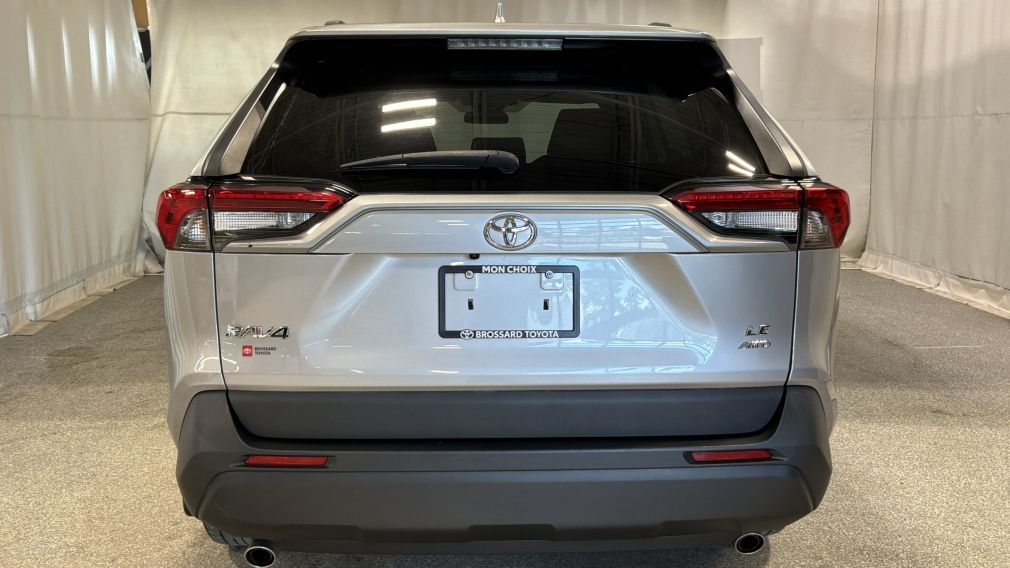 Toyota Rav 4 LE 2021 d&rsquo;occasion à vendre - 5