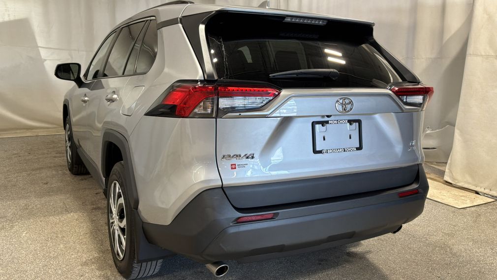 Toyota Rav 4 LE 2021 d&rsquo;occasion à vendre - 6