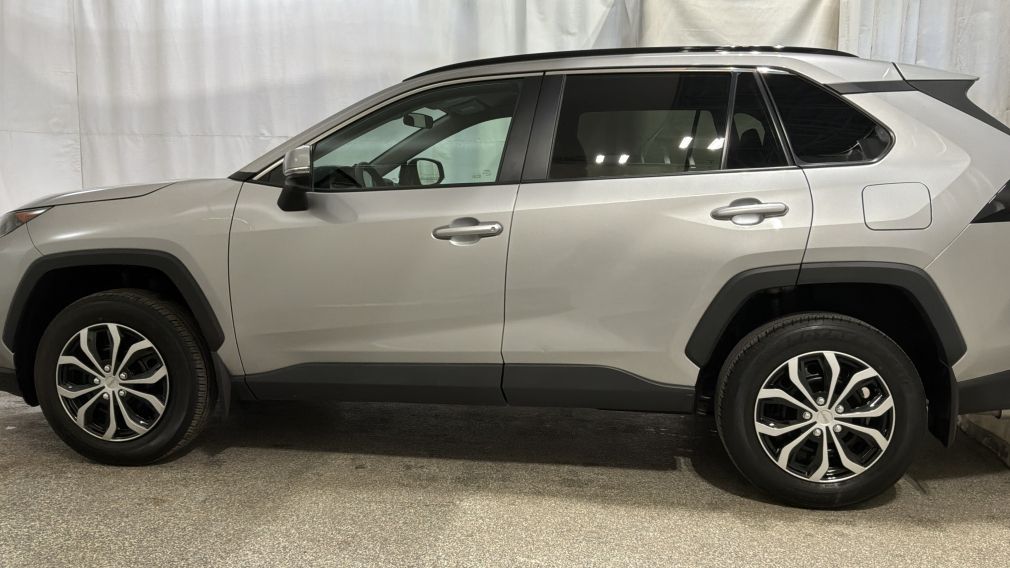 Toyota Rav 4 LE 2021 d&rsquo;occasion à vendre - 8