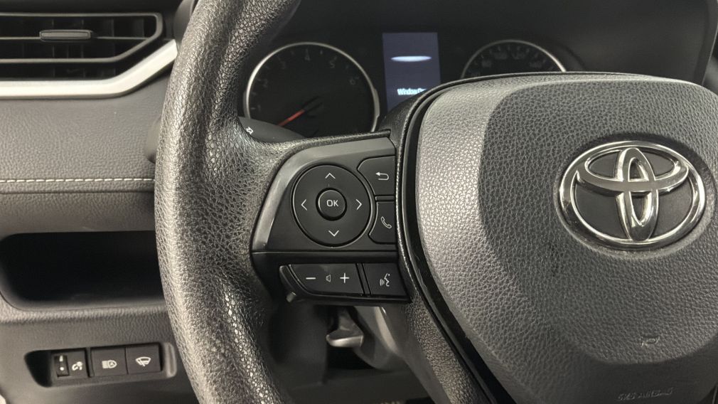 Toyota Rav 4 LE 2021 d&rsquo;occasion à vendre - 35