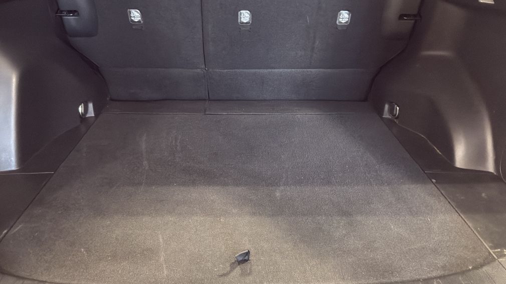 Toyota Rav 4 LE 2021 d&rsquo;occasion à vendre - 37