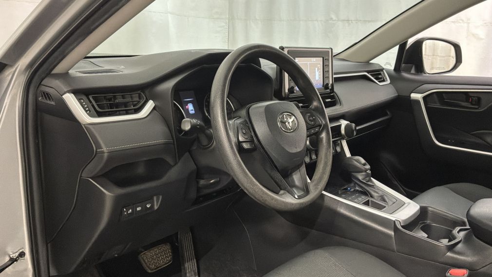 Toyota Rav 4 LE 2021 d&rsquo;occasion à vendre - 45