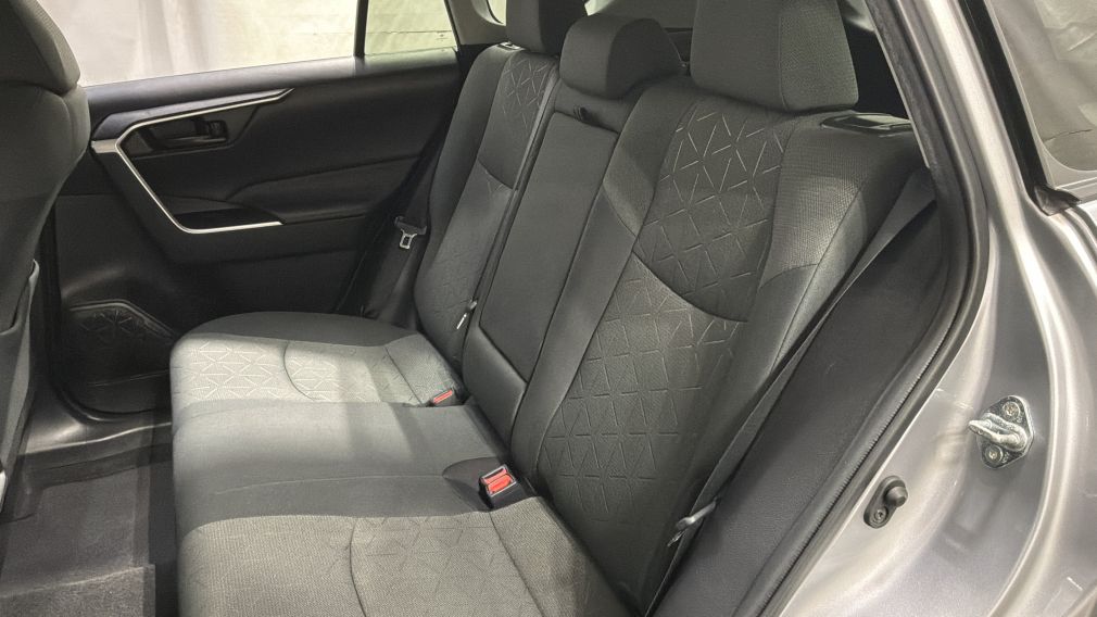 Toyota Rav 4 LE 2021 d&rsquo;occasion à vendre - 50