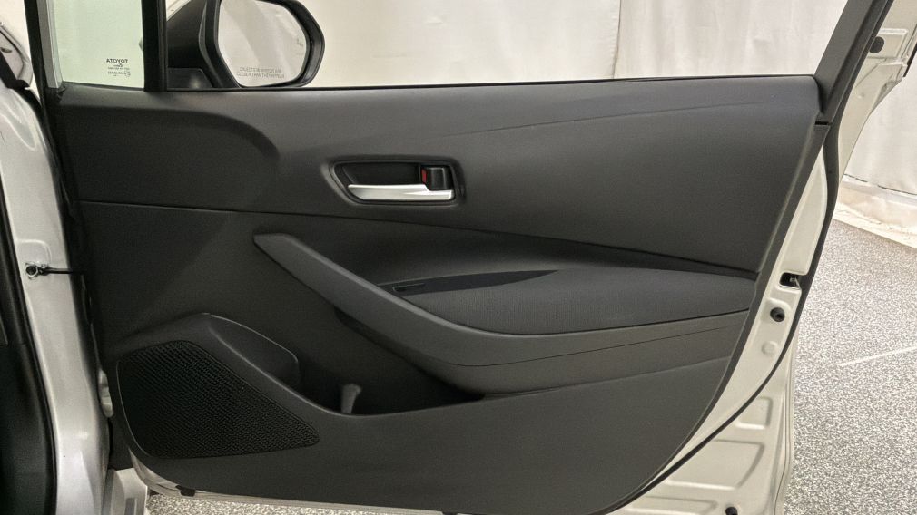 Toyota Corolla LE 2020 d&rsquo;occasion à vendre - 31