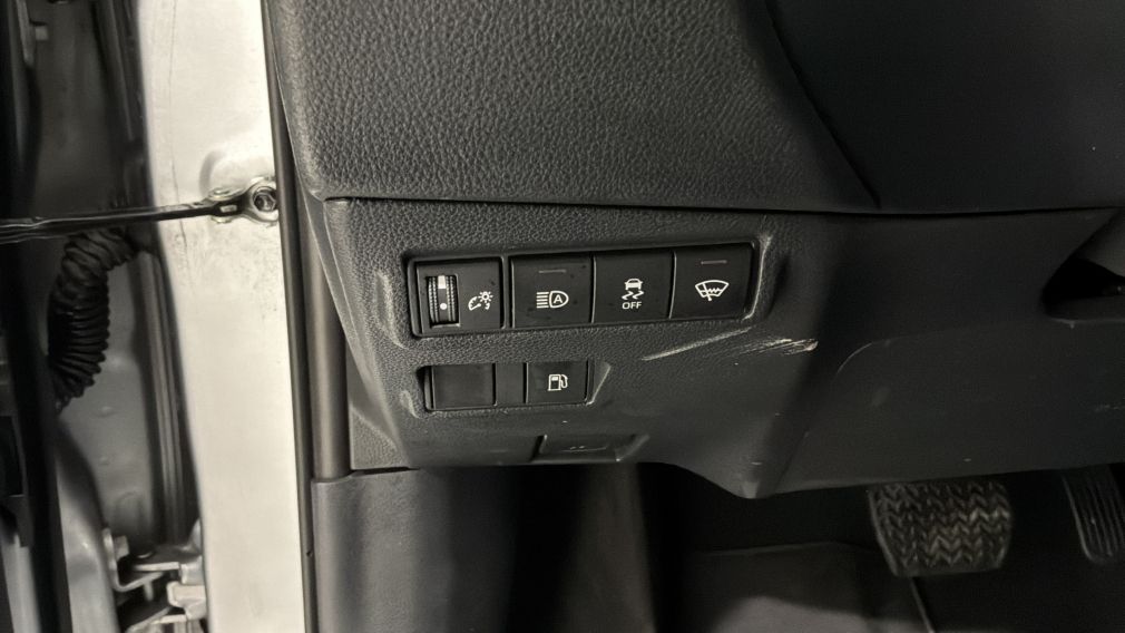 Toyota Corolla Hybrid SE 2024 d&rsquo;occasion à vendre - 20