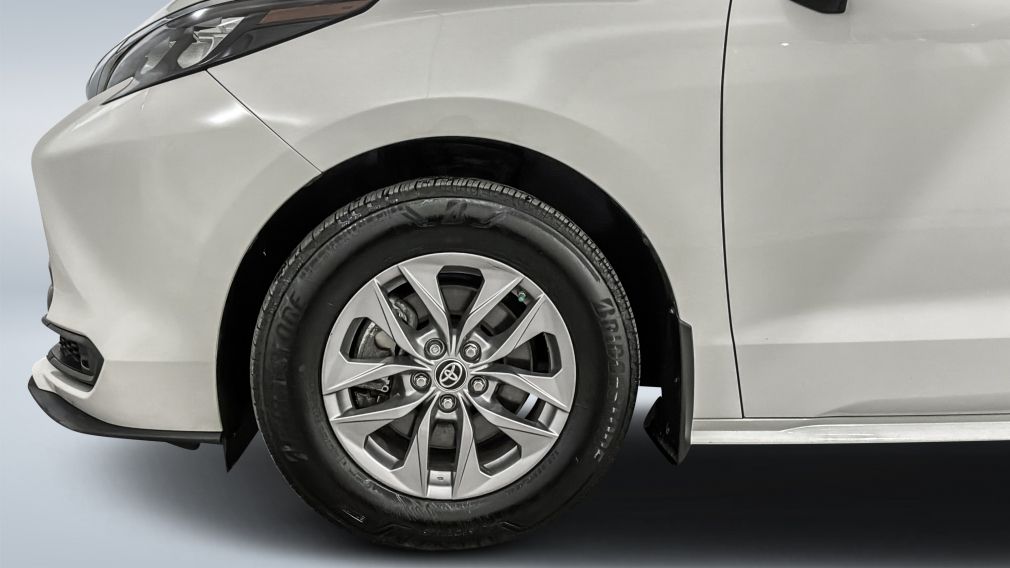 Toyota Sienna LE 2024 d&rsquo;occasion à vendre - 9
