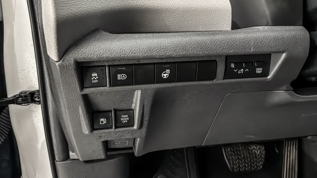 Toyota Sienna LE 2024 d&rsquo;occasion à vendre - 19
