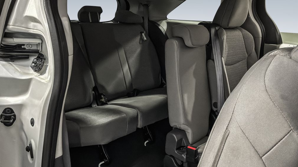 Toyota Sienna LE 2024 d&rsquo;occasion à vendre - 27