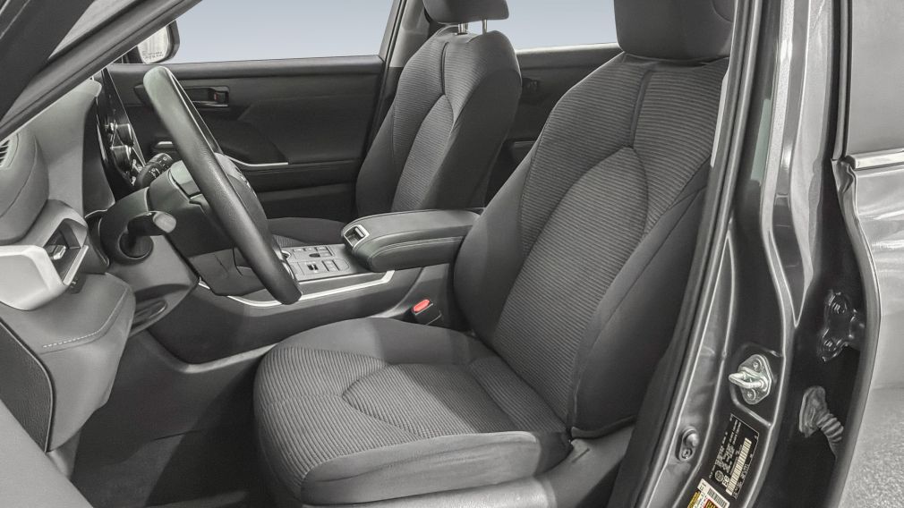 Toyota Highlander LE 2023 d&rsquo;occasion à vendre - 24